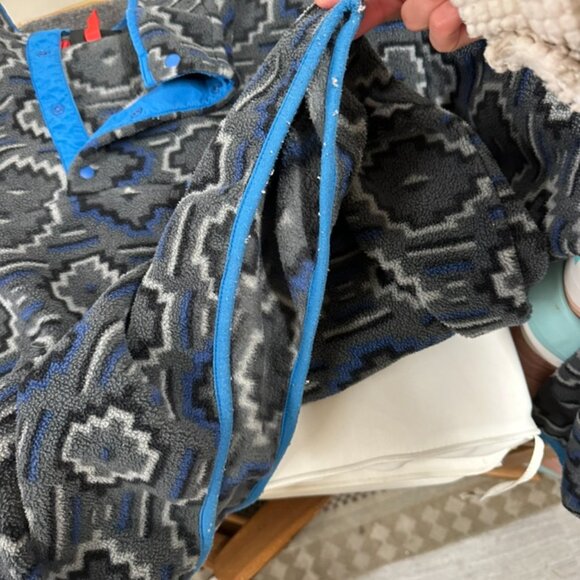 Vintage Patagonia Sweatshirt - Picture 2 of 6